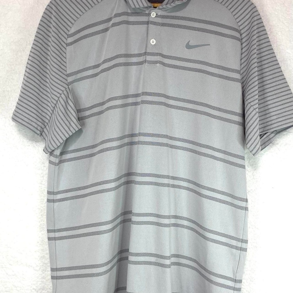 Nike Golf Tiger Woods Zonal Cooling Striped Polo Shirt Grey AA2884-100 Mens L